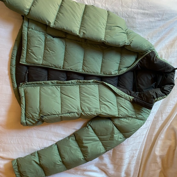 Macpac Women's Halo Down Jacket - Picture 2 of 16